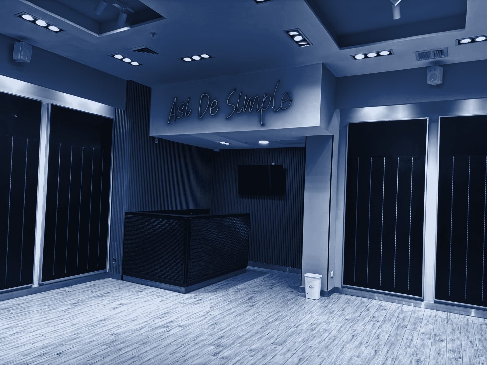 Interior de local comercial habilitado